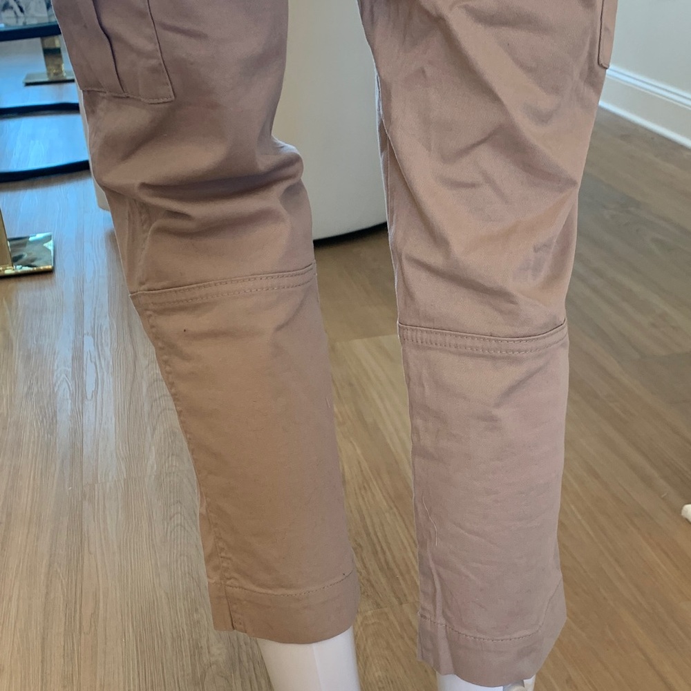 Cropped Cargo Linen Pants with beaded detail - Picture 7 of 10